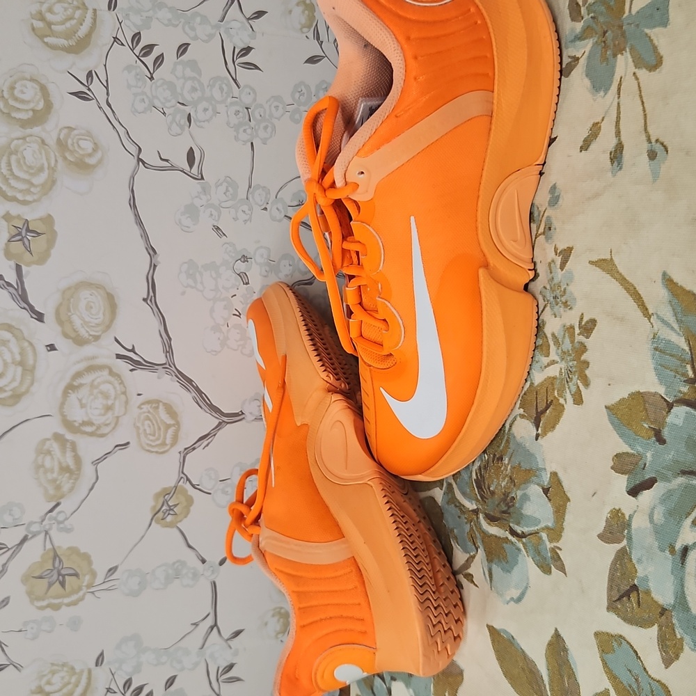 Nike Women's Bright Orange Athletic Shoes - Picture 6 of 8